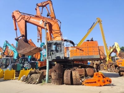 Hitachi ZX1200 d'occasion à vendre