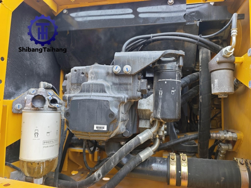 Excavadora Komatsu PC210 usado en venta 