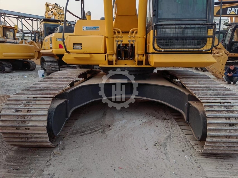 Used Komatsu PC240 for sale 2