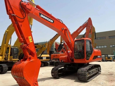 Used Doosan DH220 for sale 2