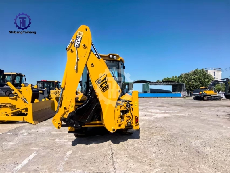 Used JCB 3CX backhoe loader for sale