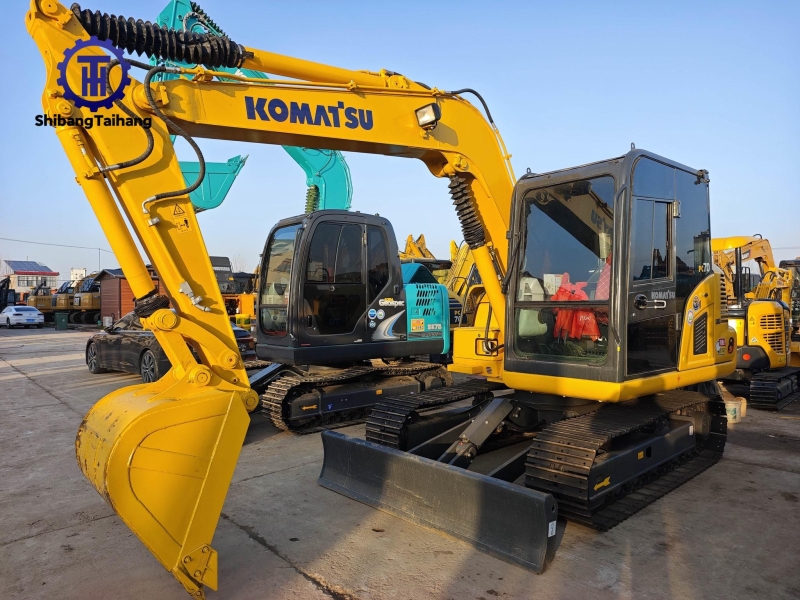 Excavadora Komatsu PC70 usado en venta 