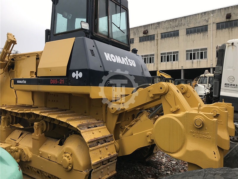 Used KOMATSU D85 for Sale