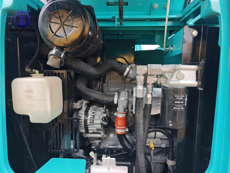 Продается б/у Kobelco 75 .