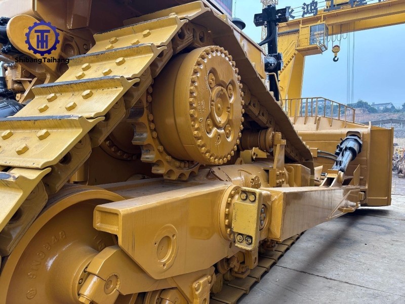 Бульдозер б/у Caterpillar D11 в продаже