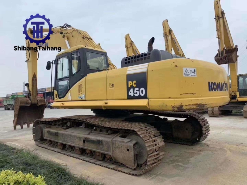 Продается б/у Komatsu 450 .