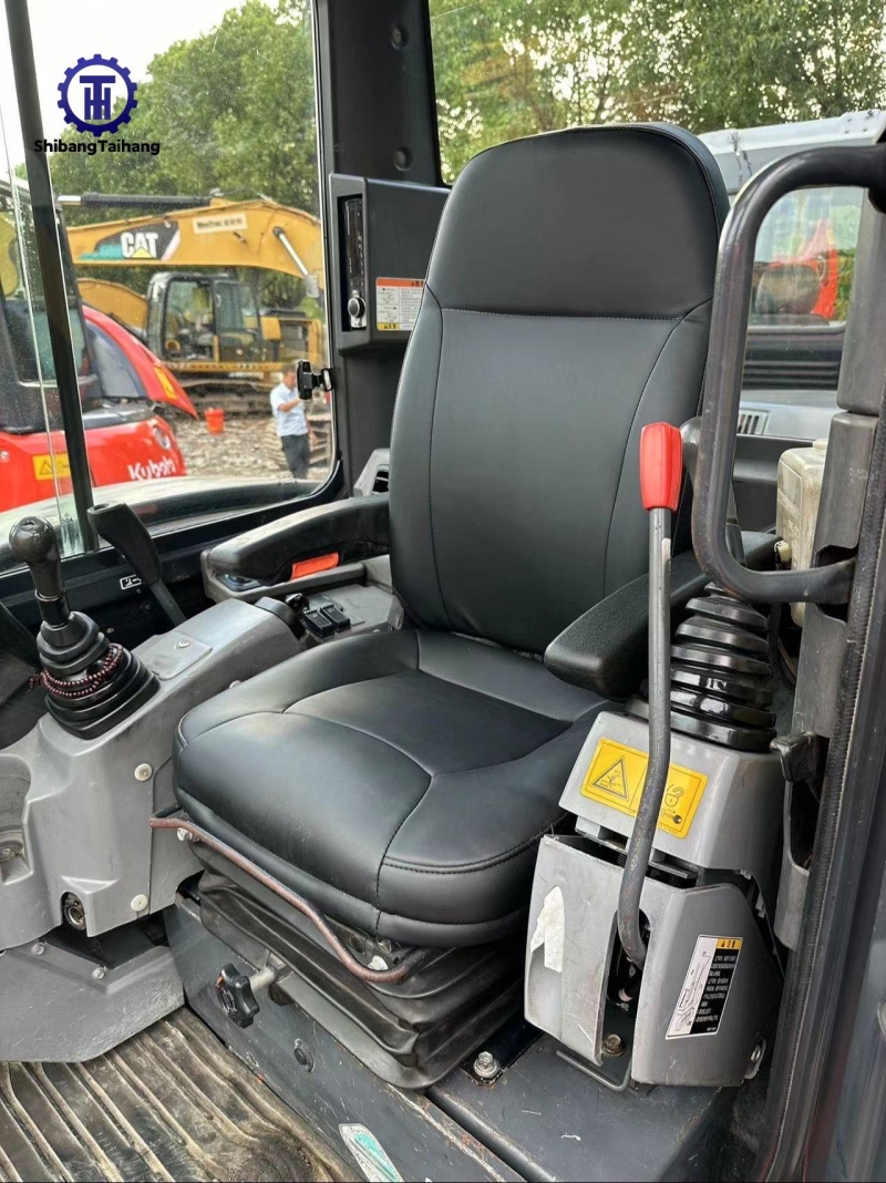 Продается б/у Kubota 163