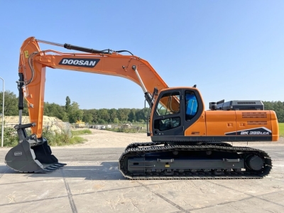 Used Doosan Dx300 for sale 2