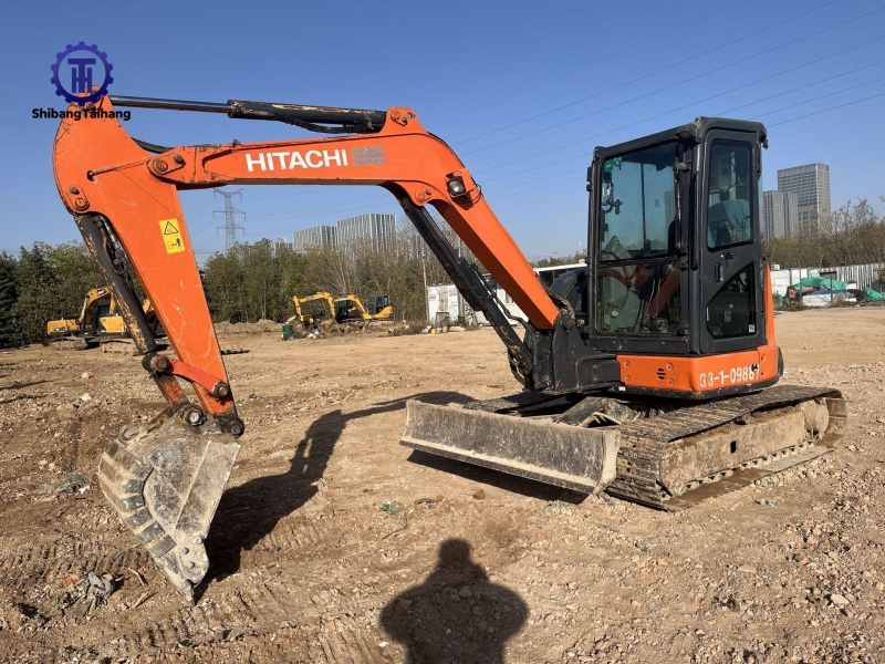 Hitachi ZX55 d'occasion à vendre