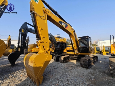 Продается б/у Caterpillar 326D