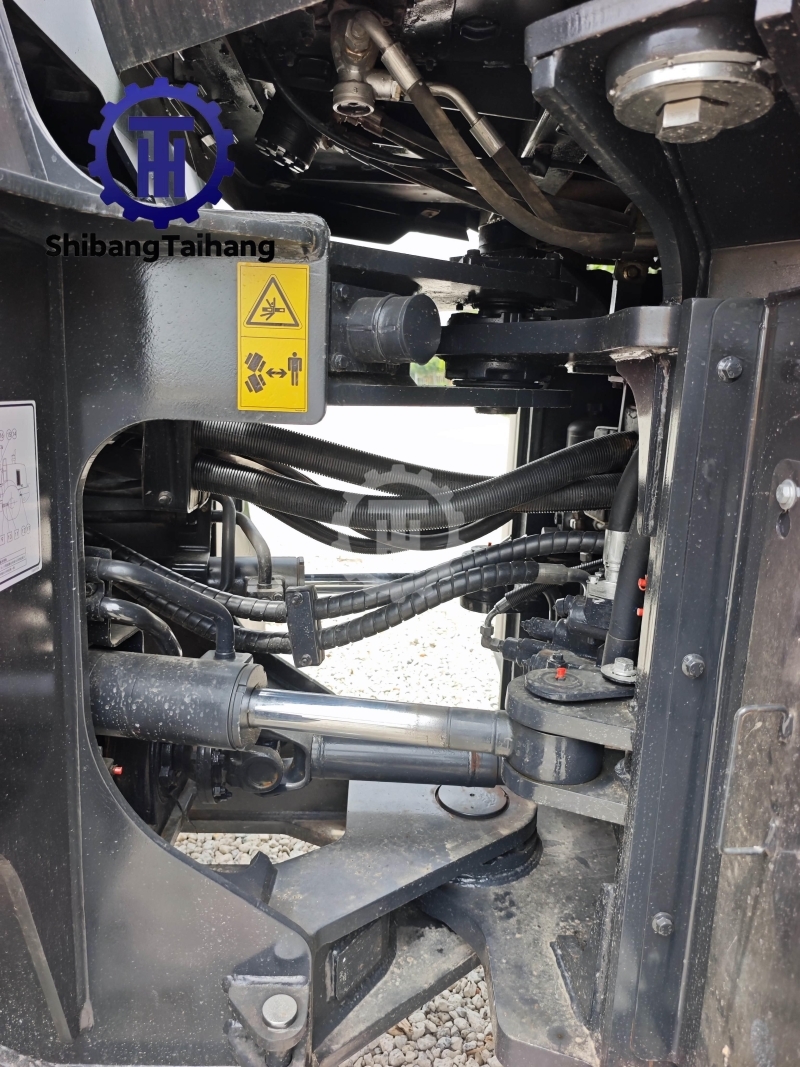 Used LiuGong 870 Wheel Loader