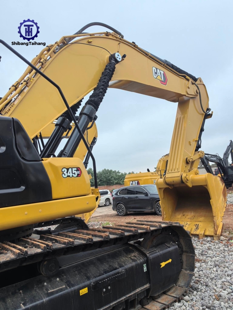 Excavadora Caterpillar 345GC Usada en venta 