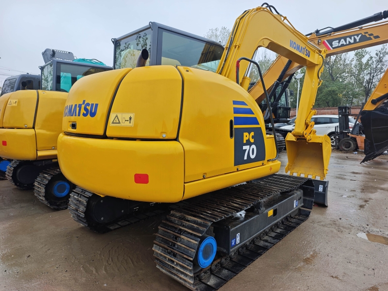Komatsu PC70 d'occasion à vendre