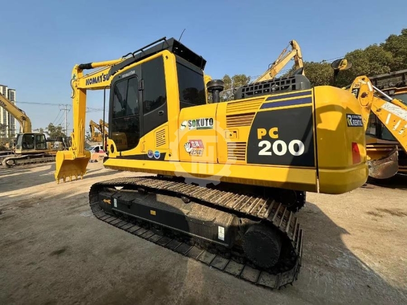 Used Komatsu PC200 for sale 3