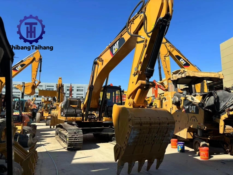 Excavatrice Caterpillar 325 d'occasion à vendre