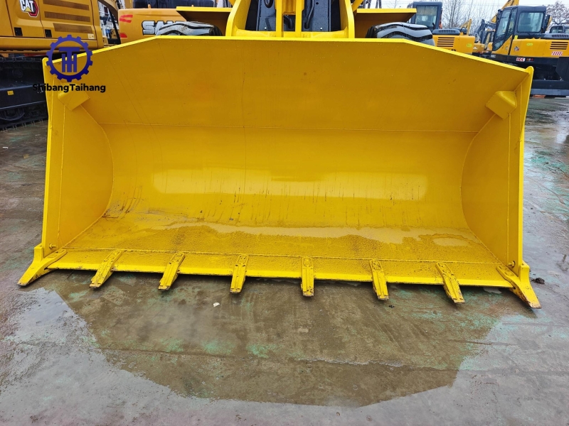 للبيع Komatsu 500 مستعمل