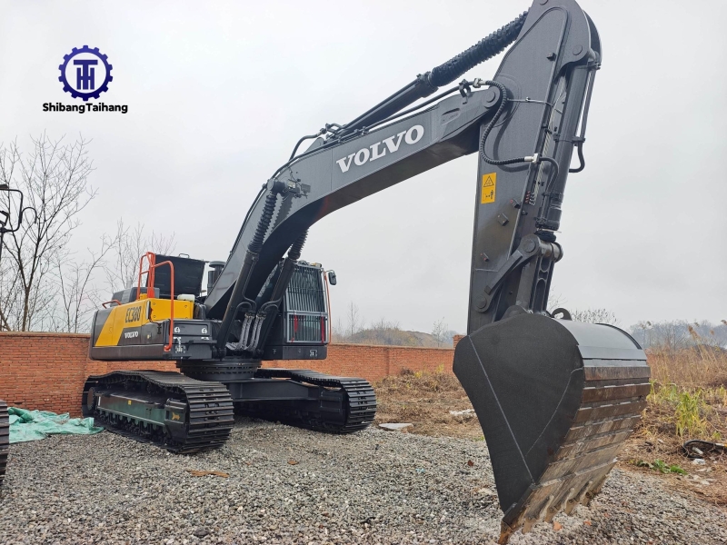 Excavadora Volvo EC380D usada en venta