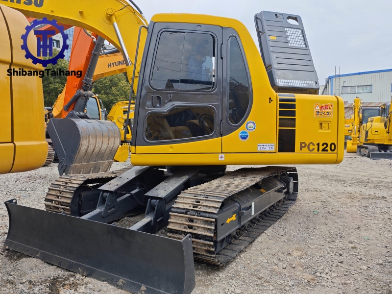 Komatsu PC120 d'occasion à vendre 