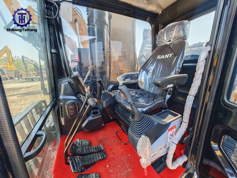 Excavadora SANY 235 Usada en venta 