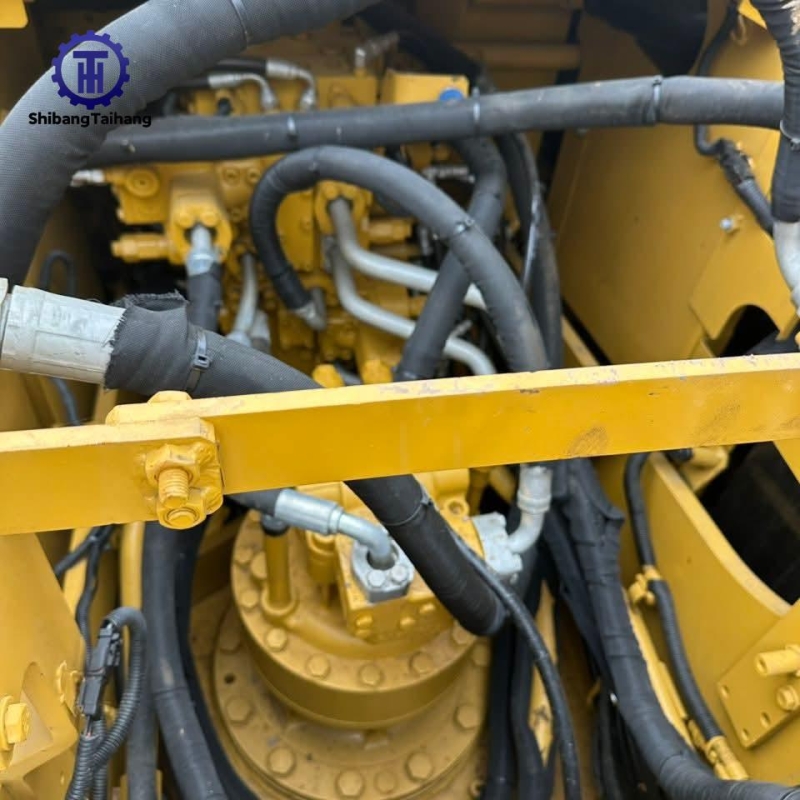 Продается б/у Caterpillar 320E