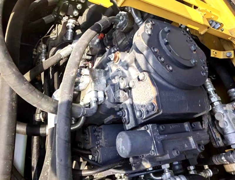 Excavadora Komatsu PC650 Usada en venta