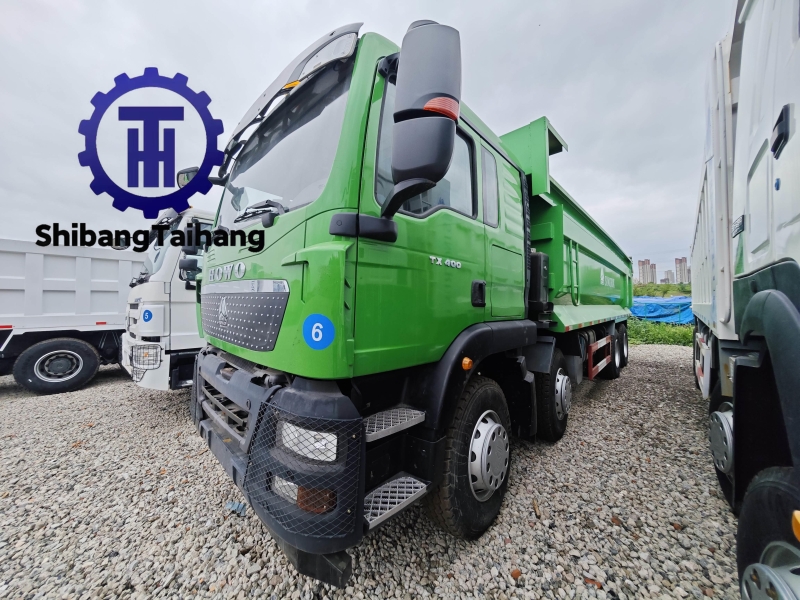 Camion benne Howo 400 8×4 d'occasion
