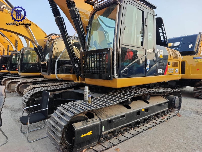 Excavadora Caterpillar 329 Usada en Venta
