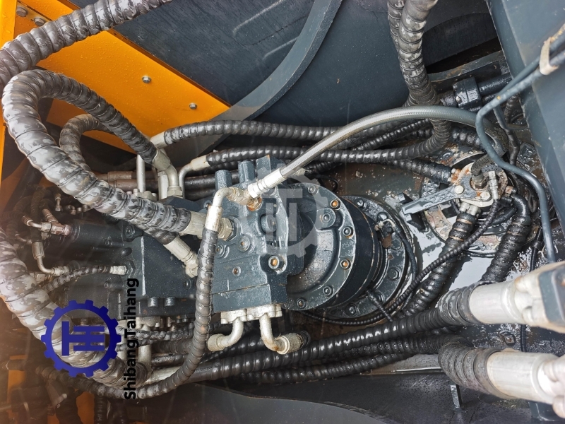 Used Hyundai 210 Excavator