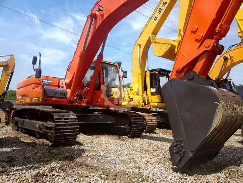 Used Doosan DX300 for sale