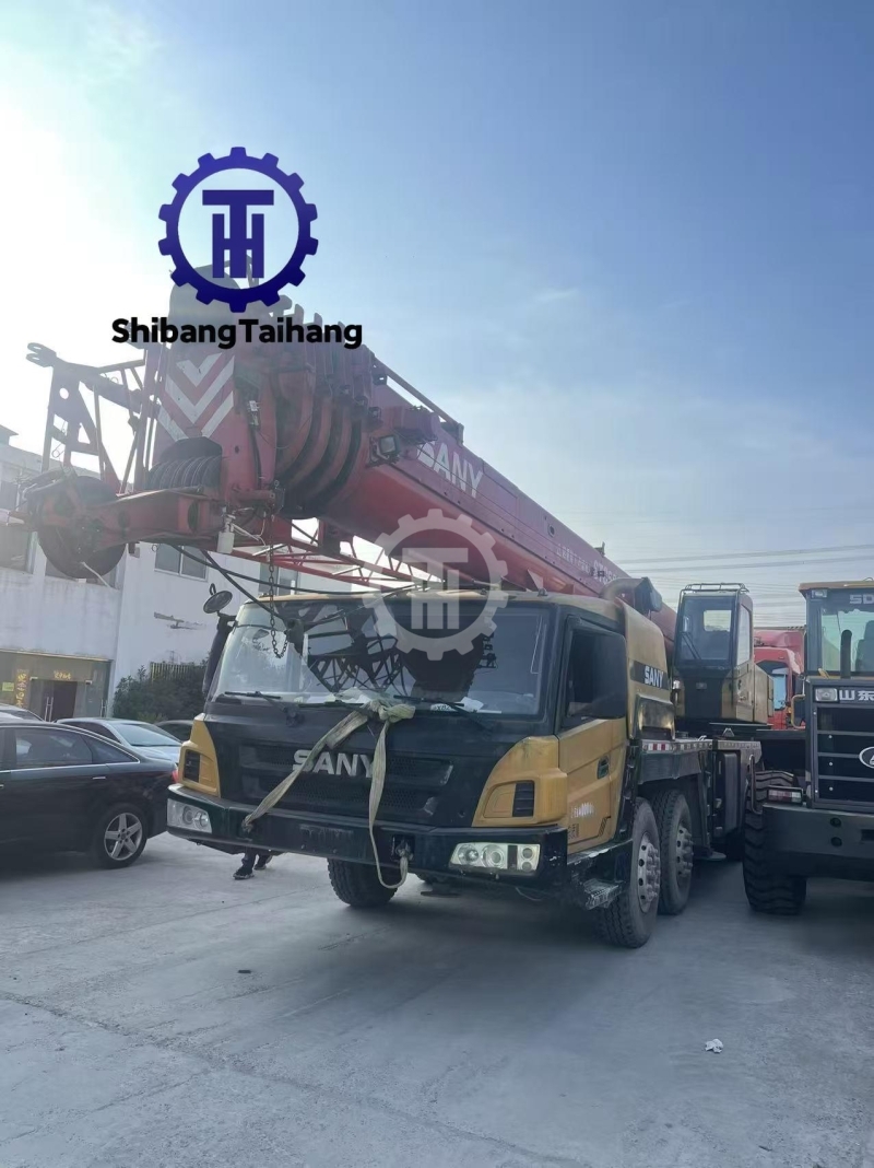 Used Sany 50-ton truck crane