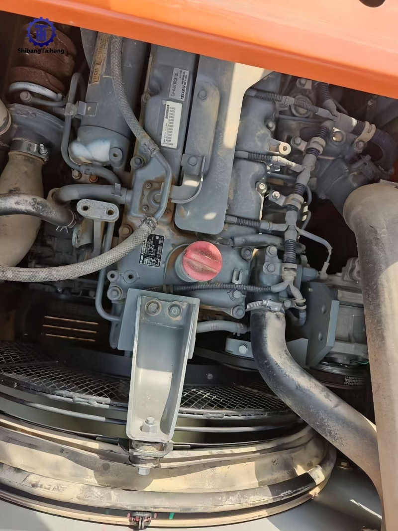 Hitachi ZX130 d'occasion à vendre 