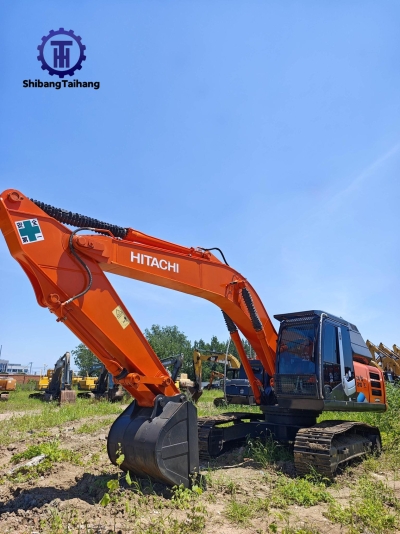 Продается б/у HItachi ZX210.