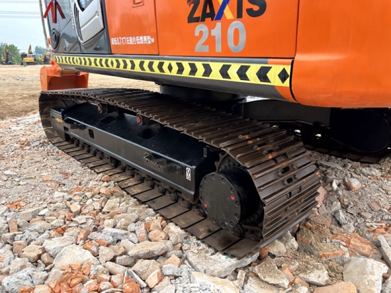 Good Quality Used Hitachi ZX210 Zaxis 210 210-3 Excavator Construction Machinery Hydraulic Crawler Excavators