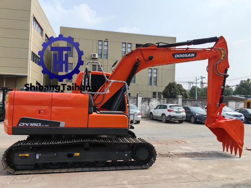 Б/у экскаватор Doosan DX150