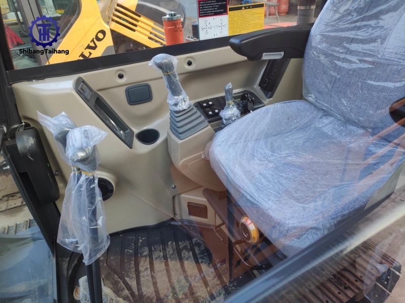 Excavadora Doosan DH60 Usada en venta