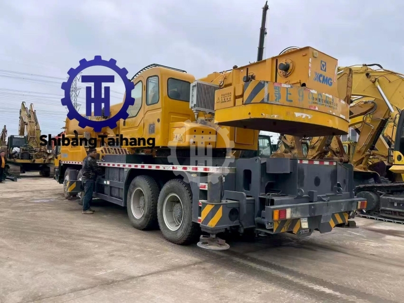 Used XCMG 70K-1 Truck Crane