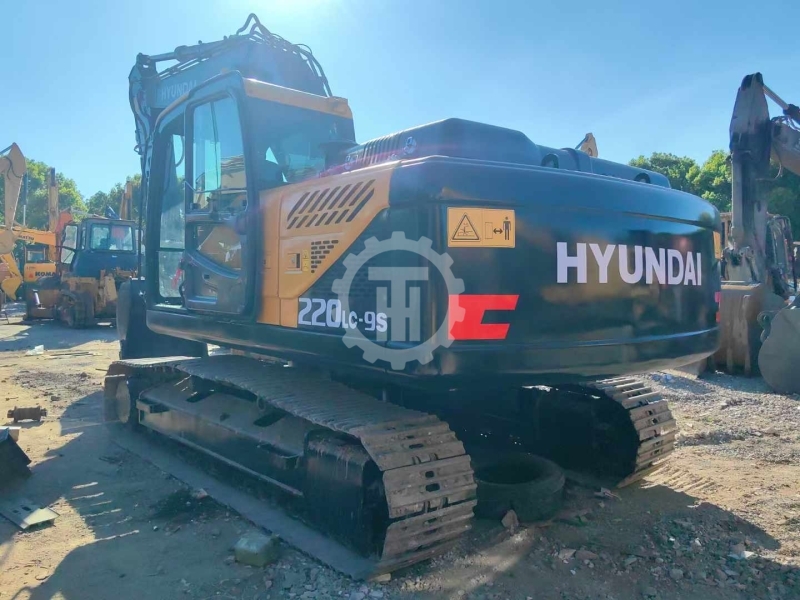 Used Hyundai 220 for sale 2