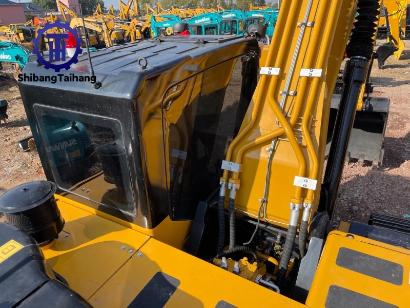 Excavadora SANY 215 de segunda mano en venta