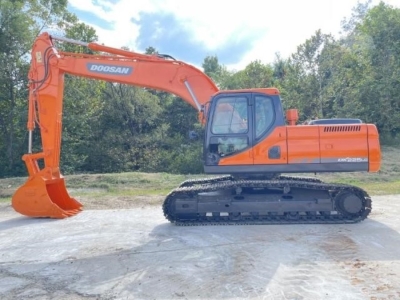 Used Doosan DX225 for sale 3