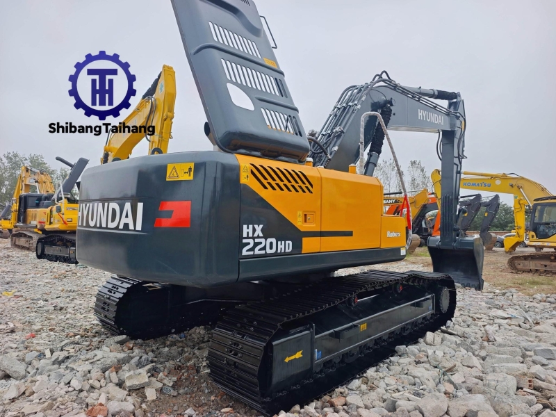 Продается б/у Hyundai 220 .