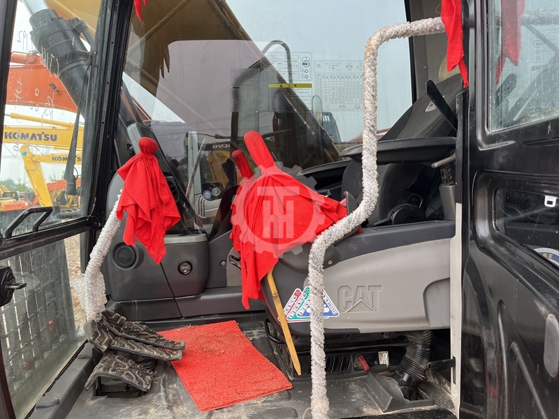 Used Caterpillar 320D for sale 2