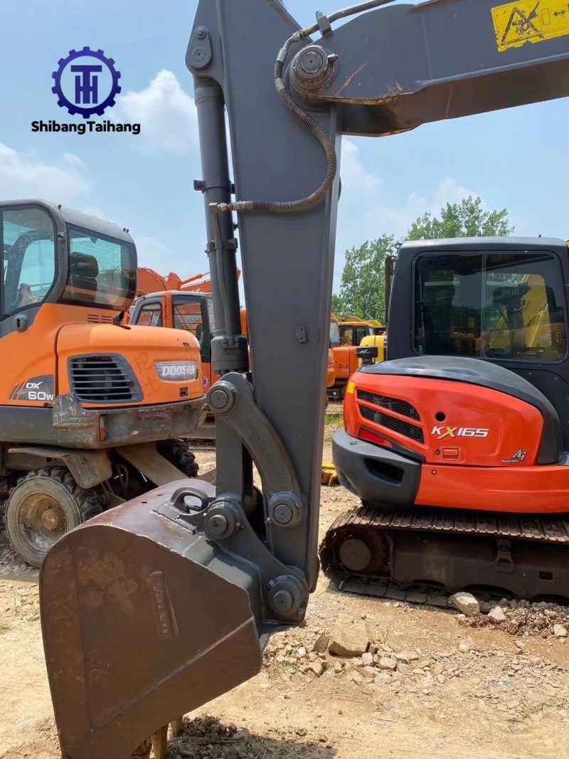 للبيع حفار فولفو EC80 مستعمل