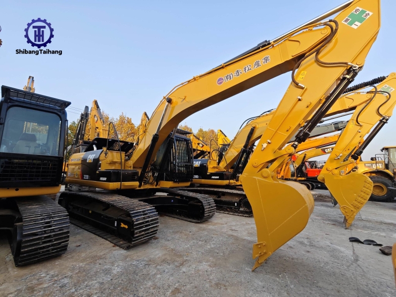 Экскаватор Caterpillar 323 б/у в продаже