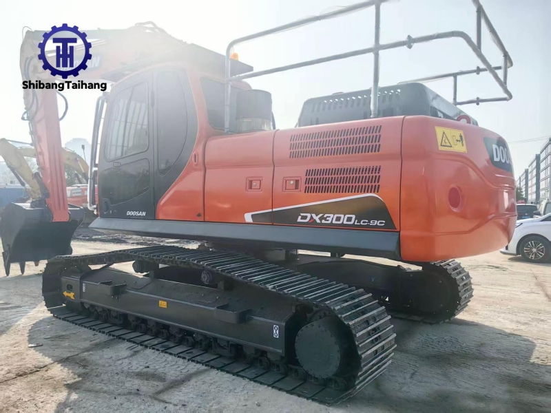 Doosan DX300 d'occasion à vendre